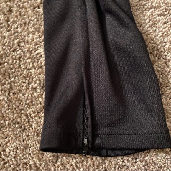 Adidas 3 stripe Joggers - Picture 3 of 3